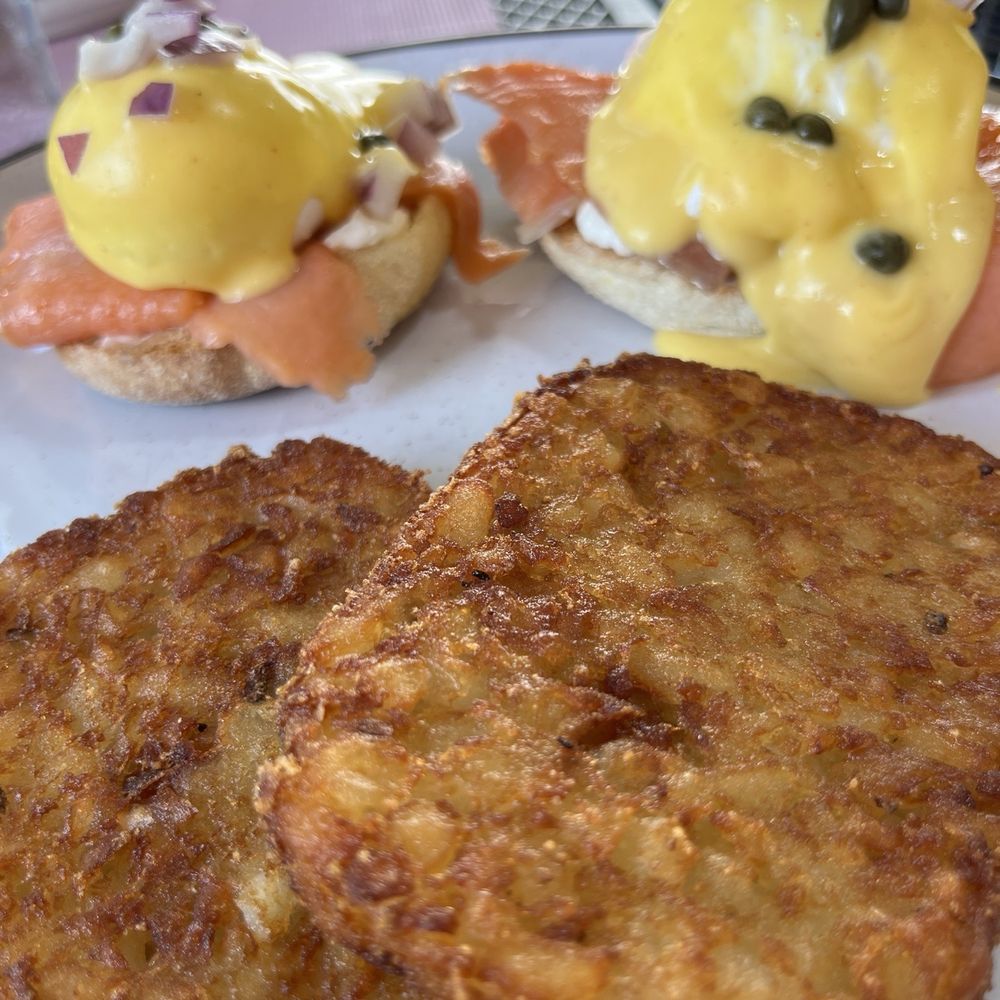 240 Rose Cafe - Smoked Salmon Benedict - Breakfast & Brunch Near Me - Winter Park, Florida