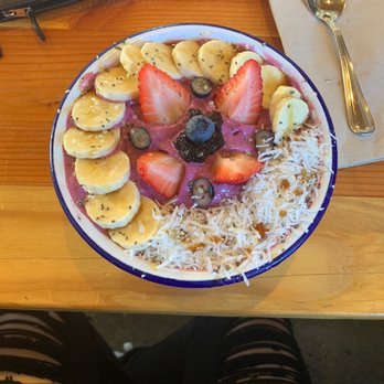 Green Table Cafe - Tropical bowl ! Yummy - Cafes Near Me - Los Angeles, California Green Table Cafe - Tropical bowl ! Yummy - Cafes Near Me - Los Angeles, California