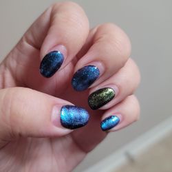 I Nails & Spa - A month later! Definitely grew out but no chipping