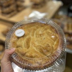 Whole Foods Market - Apple pie ! Good