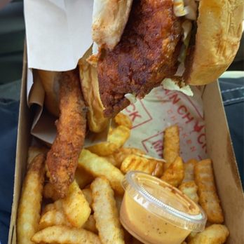 Main Chick Hot Chicken - Chicken sandwich spice level:Spicy - Chicken Shop Near Me - Pasadena, California Main Chick Hot Chicken - Chicken sandwich spice level:Spicy - Chicken Shop Near Me - Pasadena, California