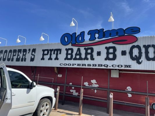 Cooper's Old Time Pit Bar-B-Que by null
