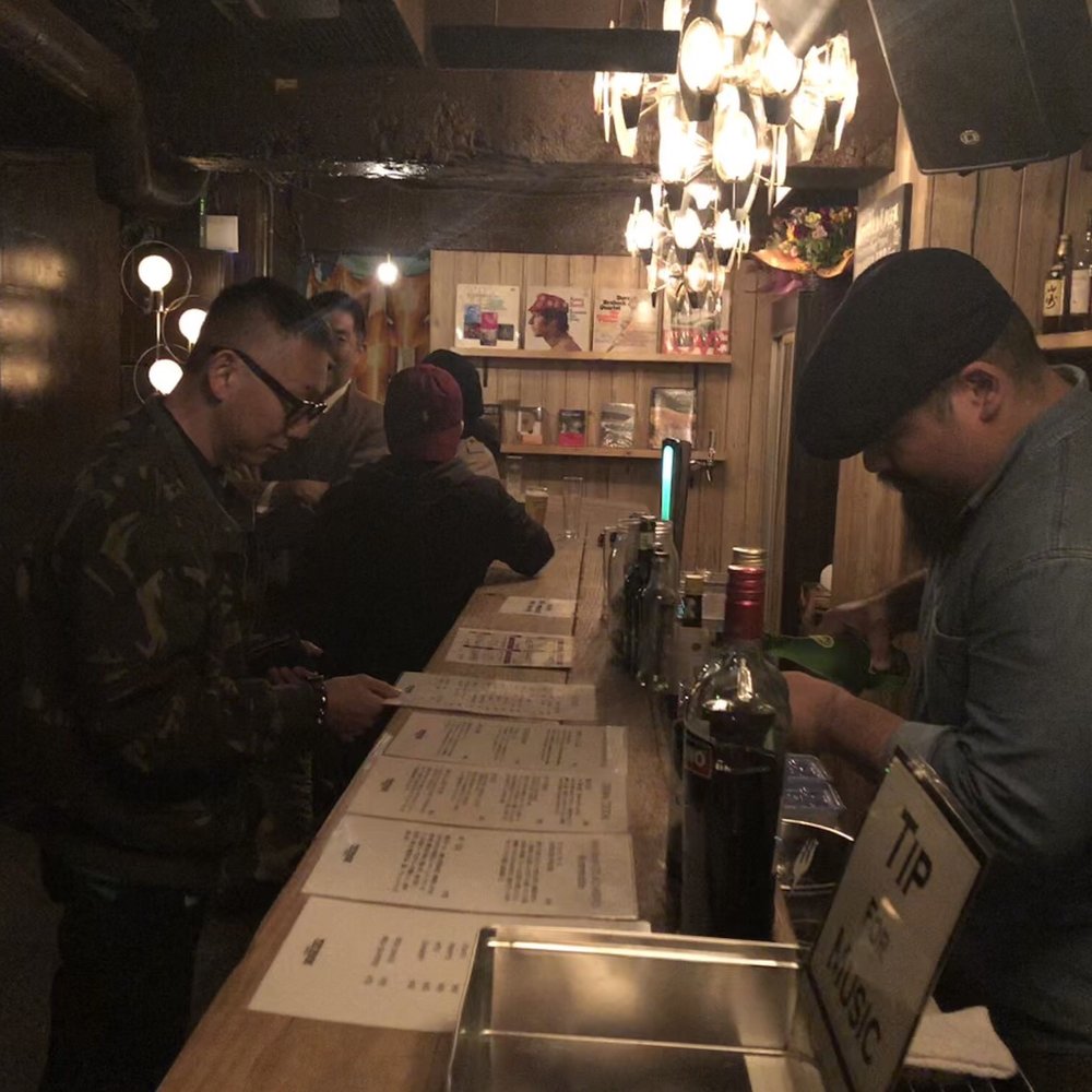 BAR HERMIT WEST>