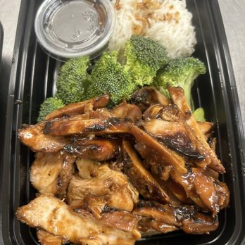 LB Catering - Bulgogi Grilled Chicken and Steam Rice - Caterers Near Me - North Las Vegas, Nevada LB Catering - Bulgogi Grilled Chicken and Steam Rice - Caterers Near Me - North Las Vegas, Nevada