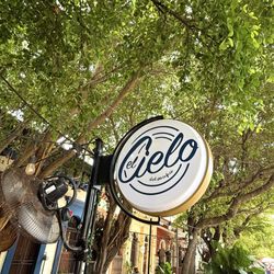 Restaurante El Cielo - Outside patio