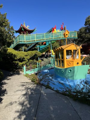 Children's Fairyland by null