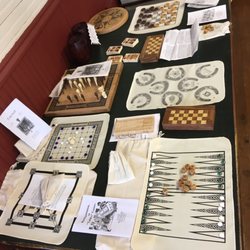 Pineapples Place Trading - Old fashion games