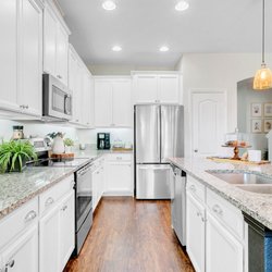 Xiomara De Gracia - Signature Lakes Realty - Orlando, Florida