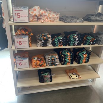 Old Navy - Halloween kiddie tee's - Women's Clothing Near Me - Kapolei, Hawaii