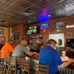 Bar service!