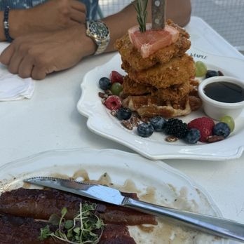 Sweet Maple - Millionaire's Bacon and Chicken Croffle - Breakfast & Brunch Near Me - Santa Monica, California