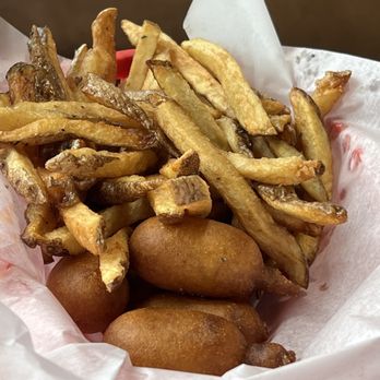 J Bo Pizza & Rib - a basket of french fries - Pizza Near Me - Durango, Colorado J Bo Pizza & Rib - a basket of french fries - Pizza Near Me - Durango, Colorado