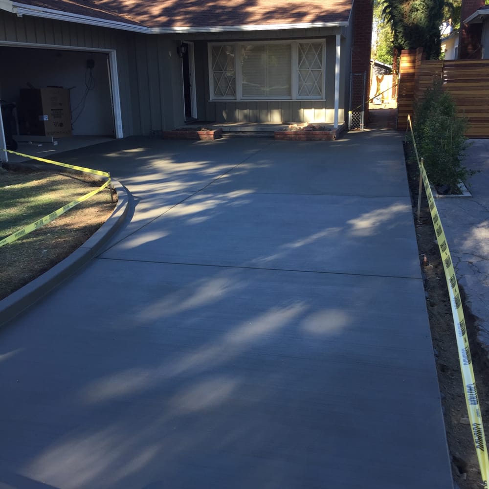 BULLET CONSTRUCTION Updated August 2024 10 Photos 1323 N Griffith