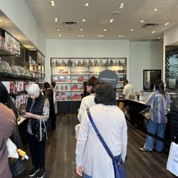 Läderach chocolatier suisse - Inside