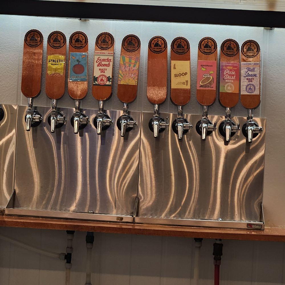 Sloop Brewing @ the Factory - Tap handles - Breweries Near Me - Hopewell Junction, New York Sloop Brewing @ the Factory - Tap handles - Breweries Near Me - Hopewell Junction, New York