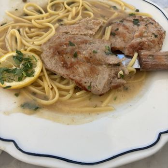 Lynora's Italian Restaurant - Veal piccata - Pizza Near Me - Boca Raton, Florida Lynora's Italian Restaurant - Veal piccata - Pizza Near Me - Boca Raton, Florida