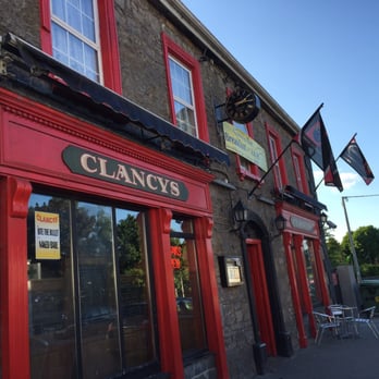 Clancy's Bar - Traditional Irish Pub and Restaurant - Pubs Near Me - Bruff, LK