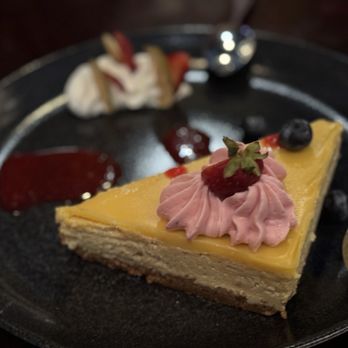 Downtown Aquarium - Key lime pie - Museums Near Me - Denver, Colorado Downtown Aquarium - Key lime pie - Museums Near Me - Denver, Colorado