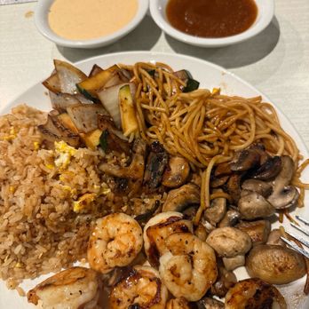 Kaze Japanese Steakhouse - Sushi Bars Near Me - Garner, North Carolina