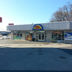 US Post Office - This is the main entrance to the U.S. Post Office or the Sunoco Mini Mart! They are both under one roof!