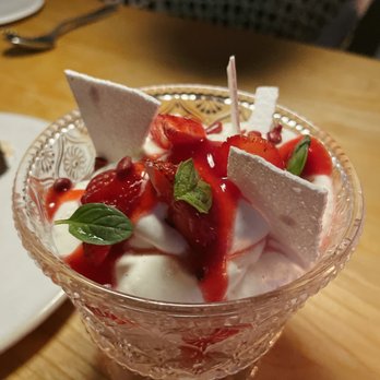 Wit & Wisdom Sonoma - Summer berry parfait (tangy, light, refreshing!) - New American Near Me - Sonoma, California Wit & Wisdom Sonoma - Summer berry parfait (tangy, light, refreshing!) - New American Near Me - Sonoma, California