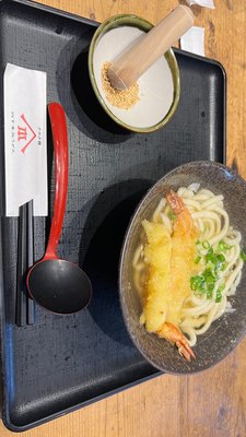 Yamashita Honki Udon - Shibuya Namikibashi by null