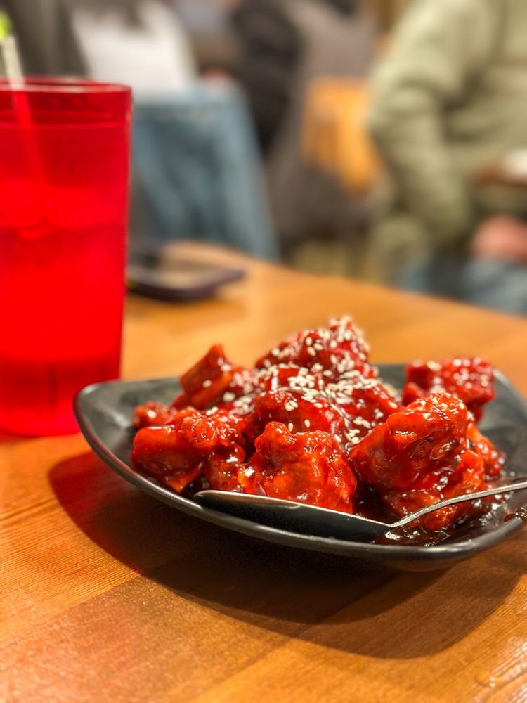 Dumpling House