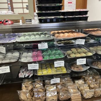 Nisshodo Candy Store - Mochi - Candy Stores Near Me - Honolulu, Hawaii