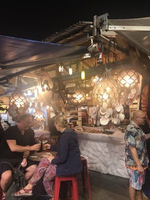 Dongdamen Night Market by null