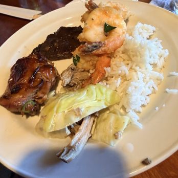 Duke's Waikiki - My 3rd round buffet plate - Hawaiian Near Me - Honolulu, Hawaii