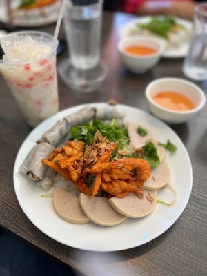 Banh Cuon Tay Ho by null