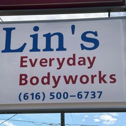 Lin’s Bodywork - Outdoor Signs