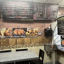 Milan's Pizzeria