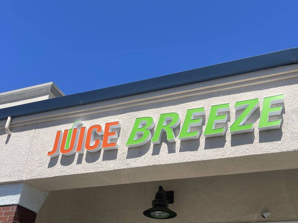 JUICE BREEZE 452 Appian Way, El Sobrante, California Juice Bars