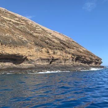 Pro Diver Maui - Back wall Molokini - Scuba Diving Near Me - Kihei, Hawaii Pro Diver Maui - Back wall Molokini - Scuba Diving Near Me - Kihei, Hawaii