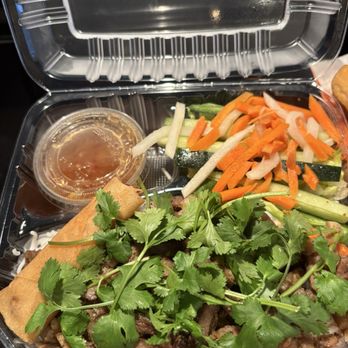 Bon Banh Mi - Grilled pork vermicelli bowl - Bubble Tea Near Me - Portland, Oregon Bon Banh Mi - Grilled pork vermicelli bowl - Bubble Tea Near Me - Portland, Oregon