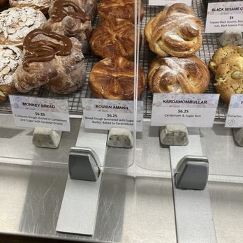 SACRÉ SUCRÉ - Macarons Near Me - Baltimore, Maryland