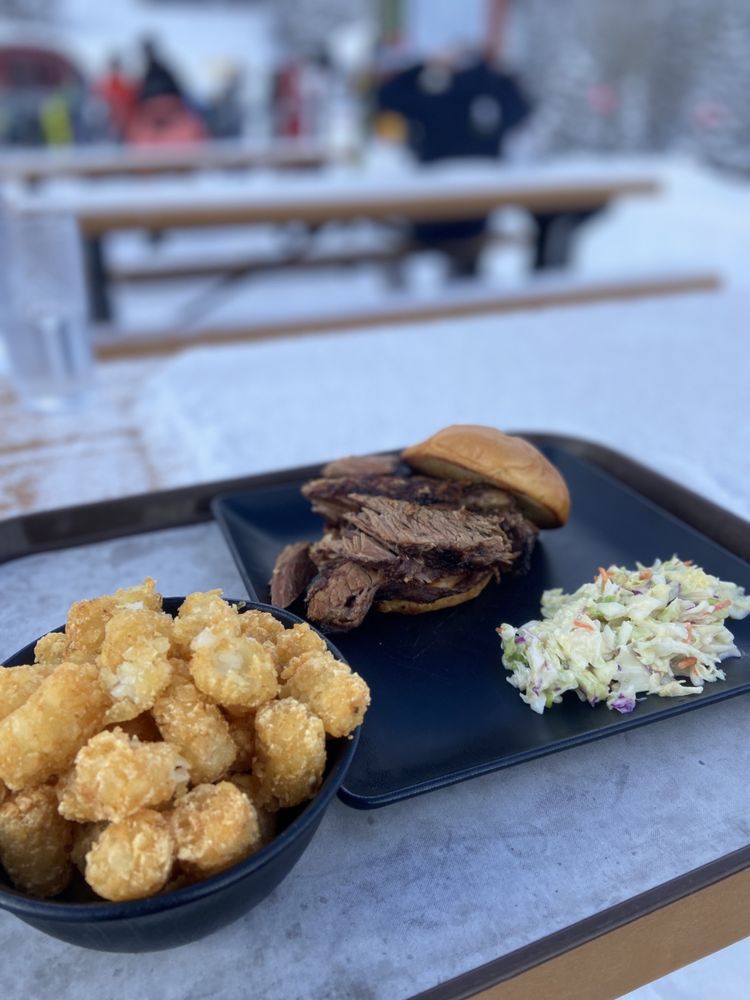 Tombstone Grill Logo