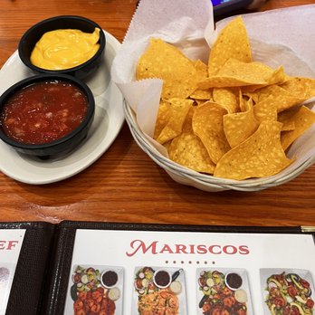 Las Esperanzas Café 2 - Complementary chips and salsa! - Latin American Near Me - Brooklyn Park, Maryland Las Esperanzas Café 2 - Complementary chips and salsa! - Latin American Near Me - Brooklyn Park, Maryland