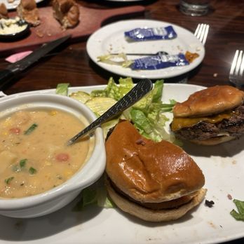 LongHorn Steakhouse - Soup and Cheeseburger - American Near Me - Chattanooga, Tennessee