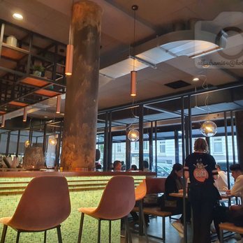 Dulf's Burger - The bar - Burgers Near Me - Hamburg, HH