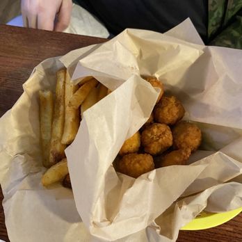 Long Doggers-Satellite Beach - Boneless wings and fries - American Near Me - Satellite Beach, Florida Long Doggers-Satellite Beach - Boneless wings and fries - American Near Me - Satellite Beach, Florida