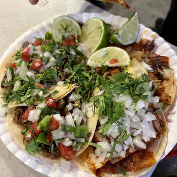 Tacos Lionydas - Al Pastor - Tacos Near Me - Long Beach, California Tacos Lionydas - Al Pastor - Tacos Near Me - Long Beach, California