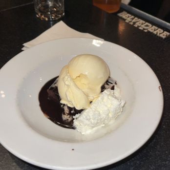 Hendrick's Tavern - Brownie dessert. Was our fave - Bars Near Me - Roslyn, New York