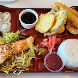 So Delicious Japanese Wasabi - Salmon bento box
