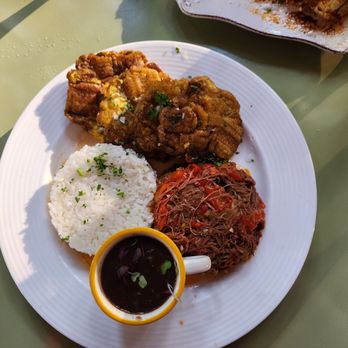 Habana - Ropa vieja - Cuban Near Me - Irvine, California Habana - Ropa vieja - Cuban Near Me - Irvine, California
