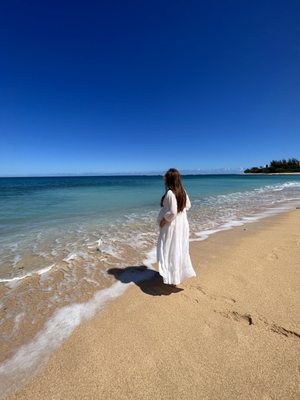 Tunnels Beach by null