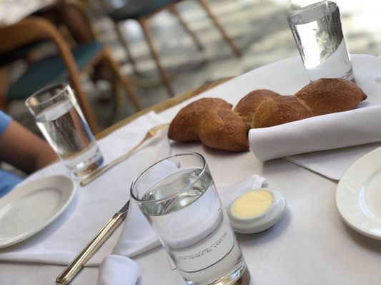 Bottega Louie Weho 36 Santa Monica Blvd West Hollywood Ca Bakeries Mapquest