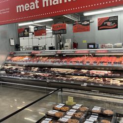 H-E-B - Meat market with butcher