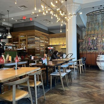 Nando's Peri-Peri - Fast Food Near Me - Toronto, Ontario Nando's Peri-Peri - Fast Food Near Me - Toronto, Ontario
